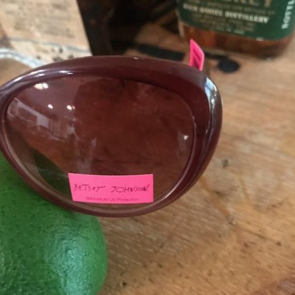 BETSEY JOHNSON BROWN GINGHAM UV Sunglasses 34 main image 6